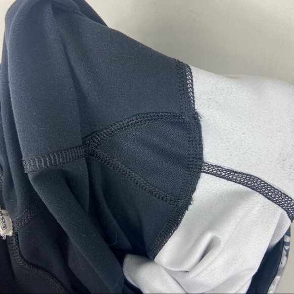 Under Armour Shape Shifter Printed Leggings Pants Size Small Running Fitness S - Picture 9 of 12